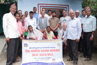 ८० वर्षमाथिका नागरिकलाई सम्मान