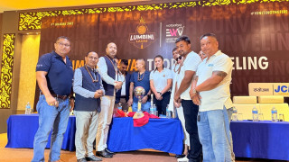 लुम्बिनी लाभाजद्वारा ट्रफी र खेलाडी सार्वजनिक