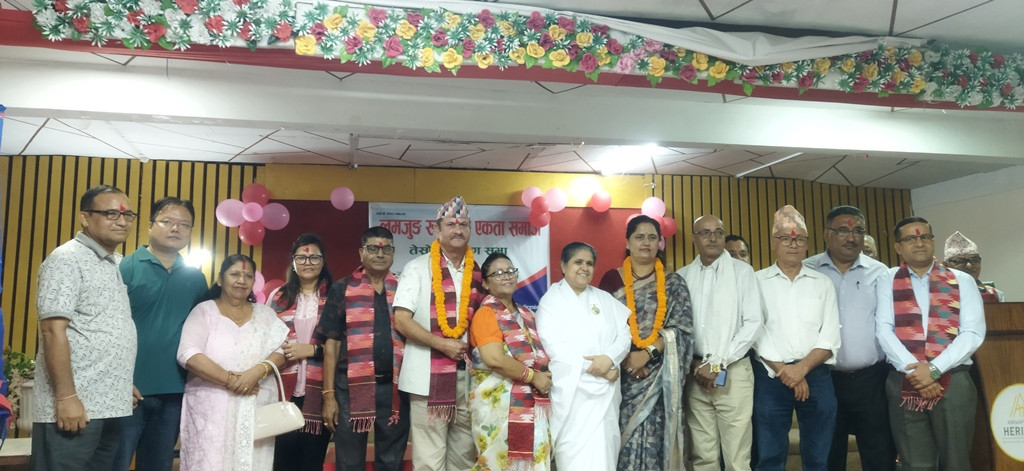 लमजुङ रूपन्देही एकता समाजको अध्यक्षमा पुनः डा. हटुवाल