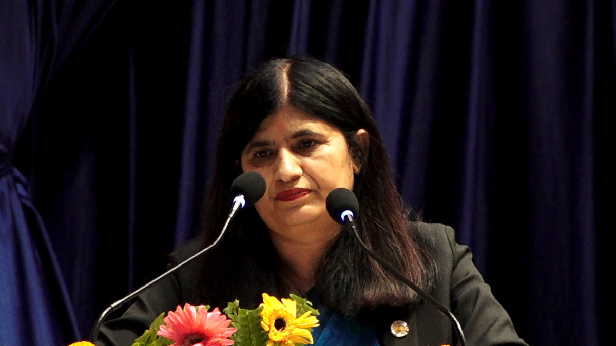 निजामति कर्मचारीलाई इमान्दार र पारदर्शी भएर कार्यसम्पादन गर्न मन्त्री न्यौपानेको आग्रह