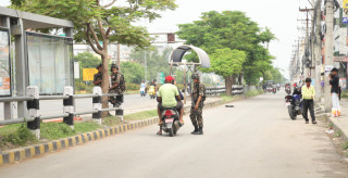 कफ्र्यु उल्लंघन भएपछि सेना सडकमा