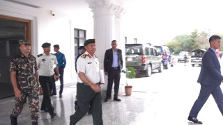 प्रधानमन्त्री कार्की र प्रधानसेनापति सिग्देलबीच सिंहदरबारमा भेटवार्ता