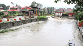 काठमाडौंसहितका केही स्थानमा घाम लाग्यो, बाढी आउने क्रम जारी