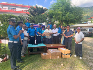 विश्व दृष्टि दिवस : ५८५ थान चश्मा वितरण