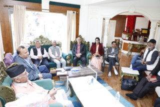 एमाले सचिवालय बैठक शुरु