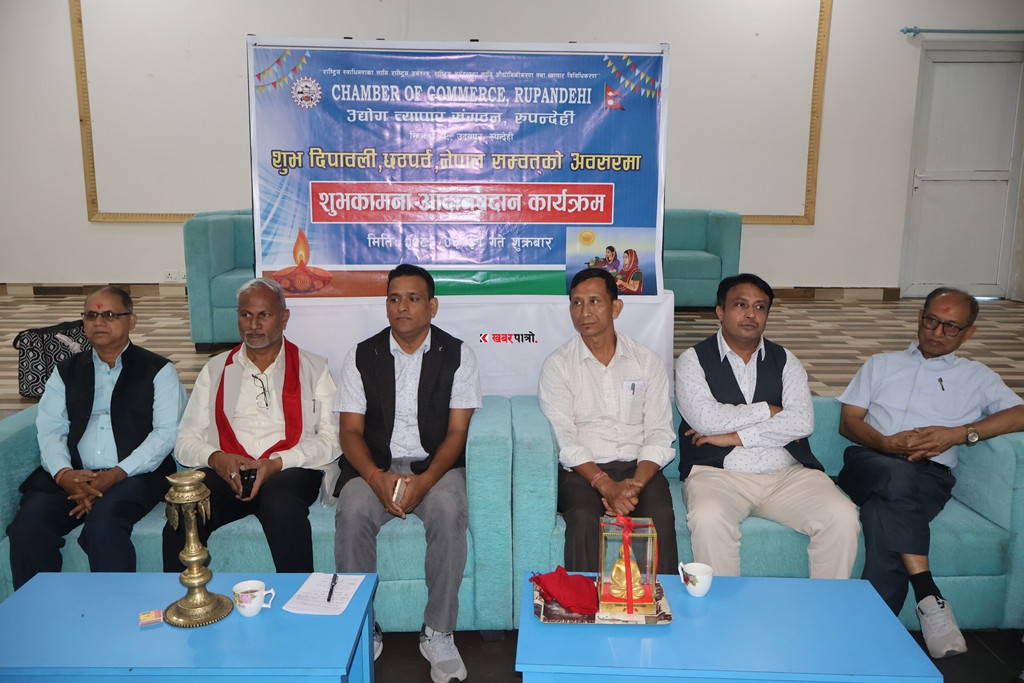 चाडपर्वमा विपन्नलाई सहयोग गरेर उहाँहरुको मुहारमा खुसी ल्याऔं : नगरप्रमुख खाँ