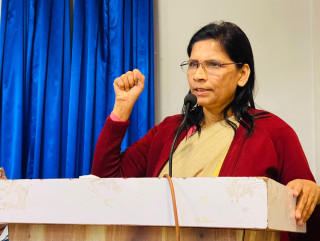 देशलाई पुनः समृद्धिको बाटोमा फर्काउने जिम्मा एमालेकै काँधमा : पद्मा अर्याल