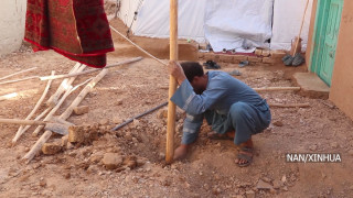 भूकम्प प्रभावित अफगानीहरू विदेशी सहायताको पर्खाइमा