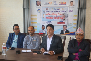 मर्चवारमा निःशुल्क आँखा शिविर सञ्चालन गर्दै रोटरी सेन्ट्रल लुम्बिनी