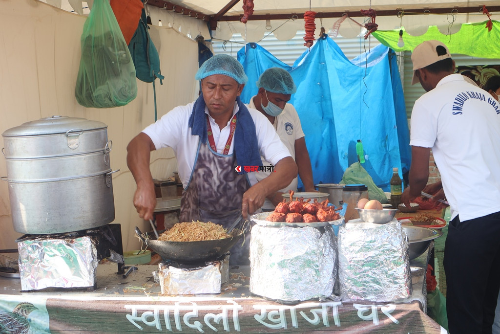 swadilo khaja ghar.jpg