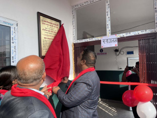 बसन्तपुर प्राथमिक स्वास्थ्य सेवा केन्द्रको भवन उद्घाटन
