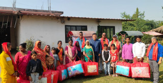 रोटरी भैरहवाद्वारा मुसहर बस्तीमा सहयोग