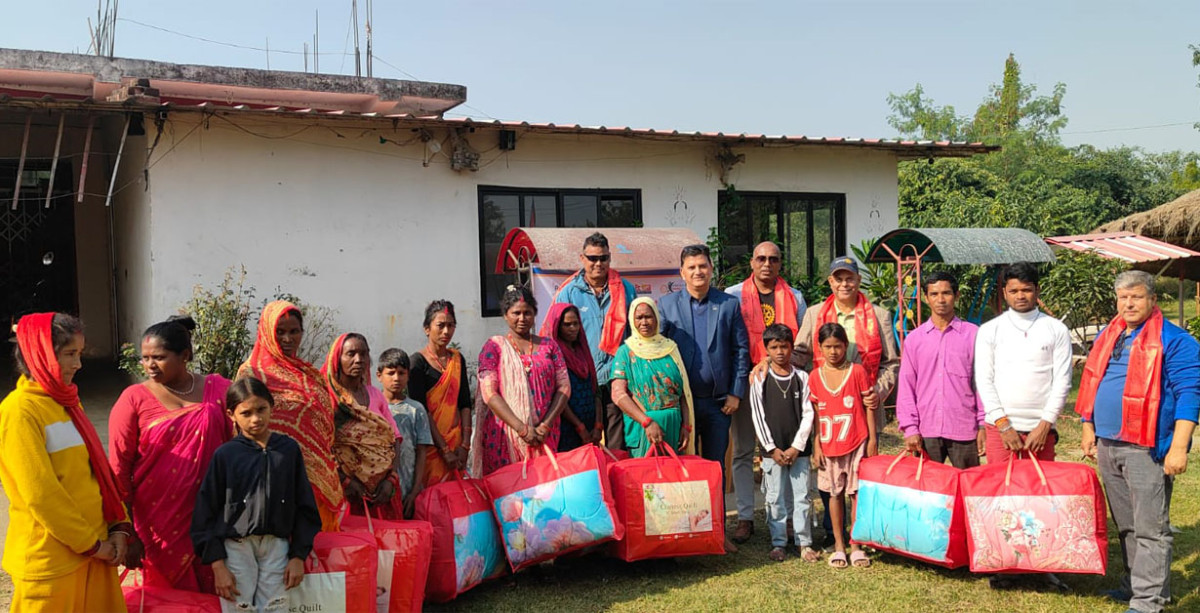 रोटरी भैरहवाद्वारा मुसहर बस्तीमा सहयोग