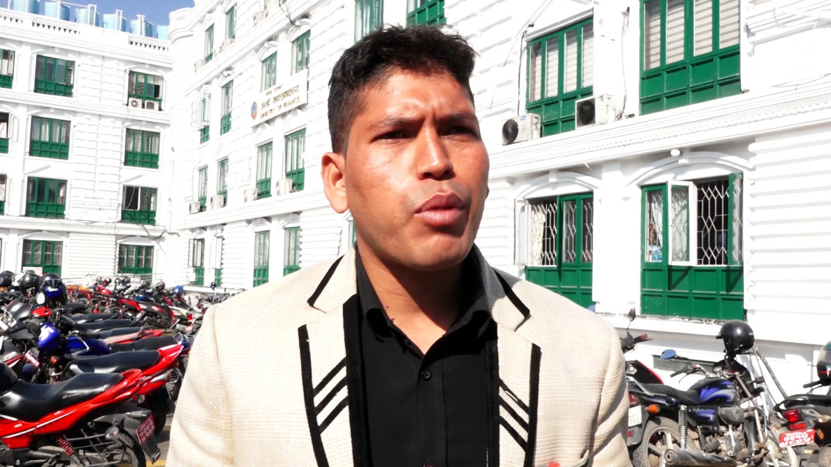 गभर्नर पौडेललाई बर्खास्त गर्न जेन–जी युनाईटेडको माग