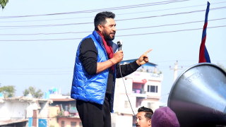 चितवनमा रविको गर्जन : पुरानाले दुःख दिए, हामी नयाँले दिँदैनौँ