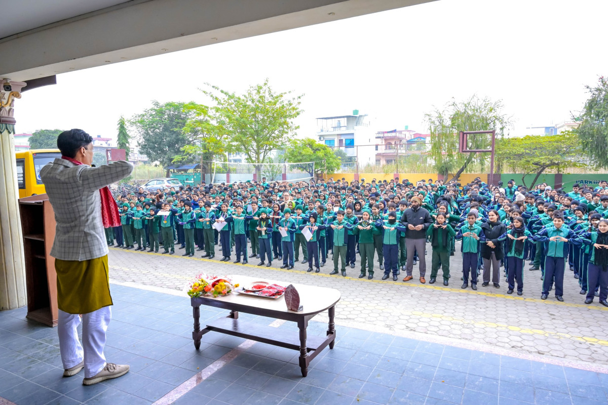 काशीमा मनाइयो विश्व ध्यान दिवस