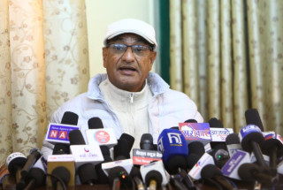 राहदानी रोक्का गरेको विषयमा मलाई कुनै जानकारी दिइएन : लेखक