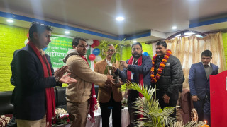 बुलबुले उद्यानमा वृक्षरोपण तथा न्यानो कपडा वितरण