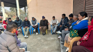 रुपन्देही–३ : मतदाताको घरदैलोमा नेकपाका उम्मेदवार खाँ