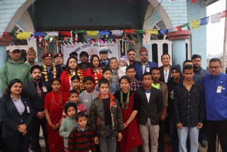 नेपाल प्रहरी श्रीमती संघद्वारा बालगृहमा भोजनदान तथा खाद्यान्न वितरण