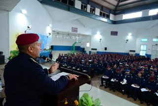 निर्वाचन केन्द्रित भएर काम गर्न प्रहरीलाई आईजीपी कार्कीको निर्देशन