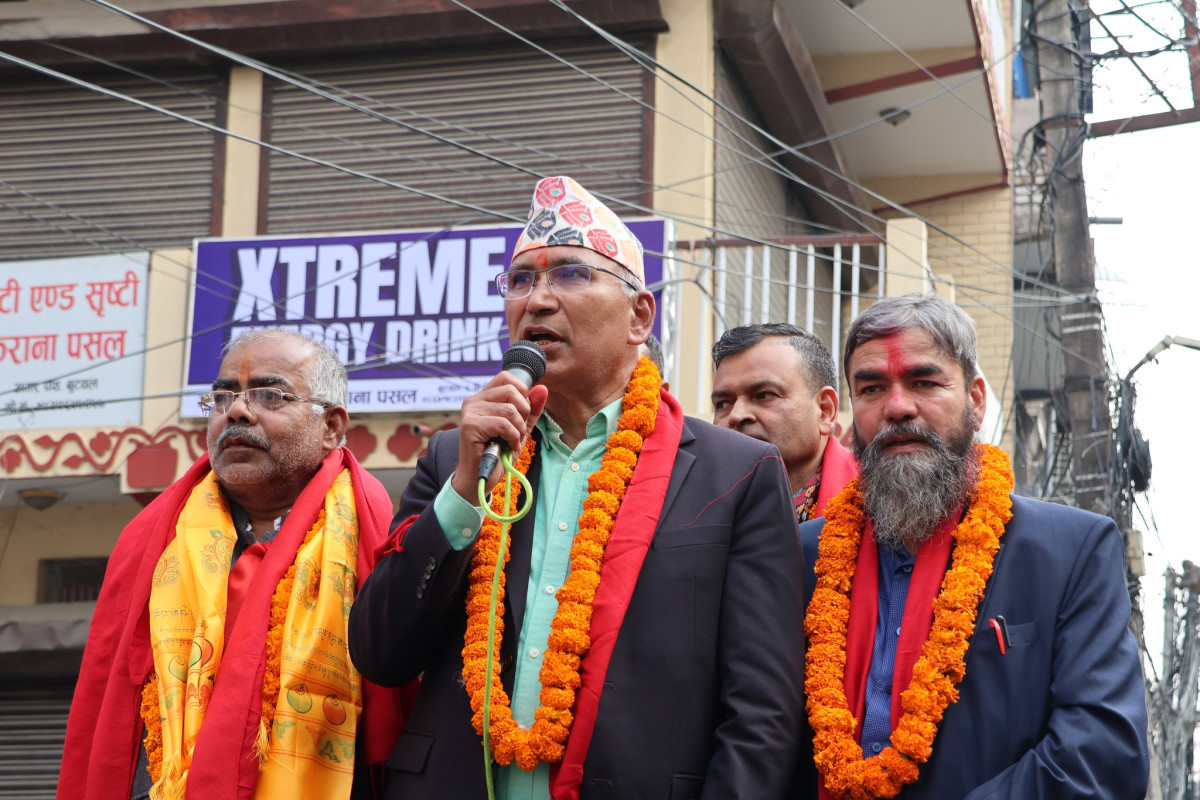 एमालेले मात्रै स्थिर सरकार र दीर्घकालीन विकास सुनिश्चित गर्न सक्छ : पौडेल