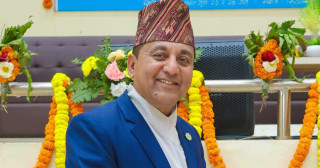 राजनीतिक जीवनबाट अलग भएको एमाले लुम्बिनी नगर अध्यक्ष ज्ञवालीको घोषणा