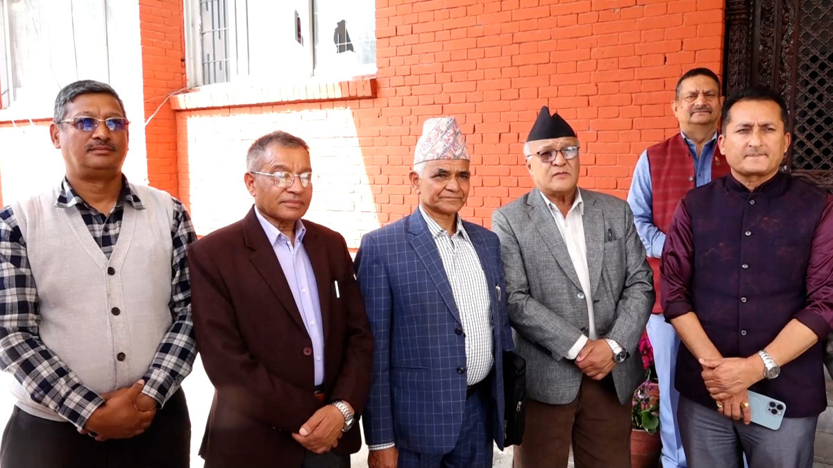 यातायात क्षेत्रसम्बन्धी सर्वोच्चका आदेशहरू कार्यान्वयन सम्बन्धमा गठित जाँचबुझ आयोगले बुझायो प्रतिवेदन