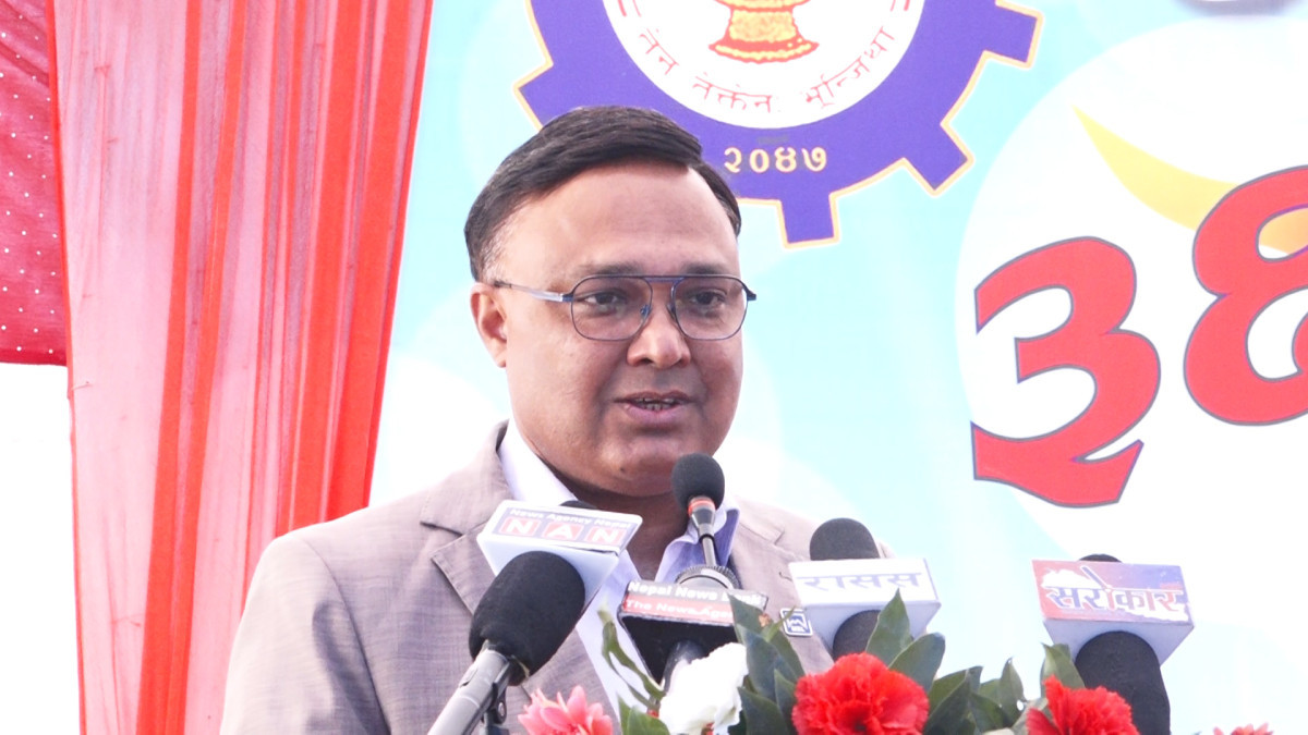 बैंकमा पैसा थ्रुपिएको छ, कर्जा प्रवाह गर्न सकेका छैनौँ : कोईराला