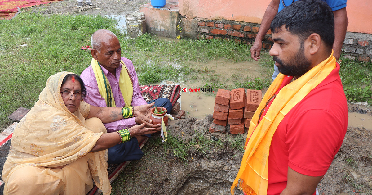 सिद्धार्थ बौद्ध गुम्बामा बत्ती बाल्ने भवनको शिलान्यास