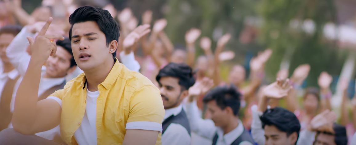 नायक आकाश श्रेष्ठले खेलेको बिक्रम रानाको गीतमा टिकटक बनाउनेलाई दश हजार रुपैया पुरस्कार(भिडियो)