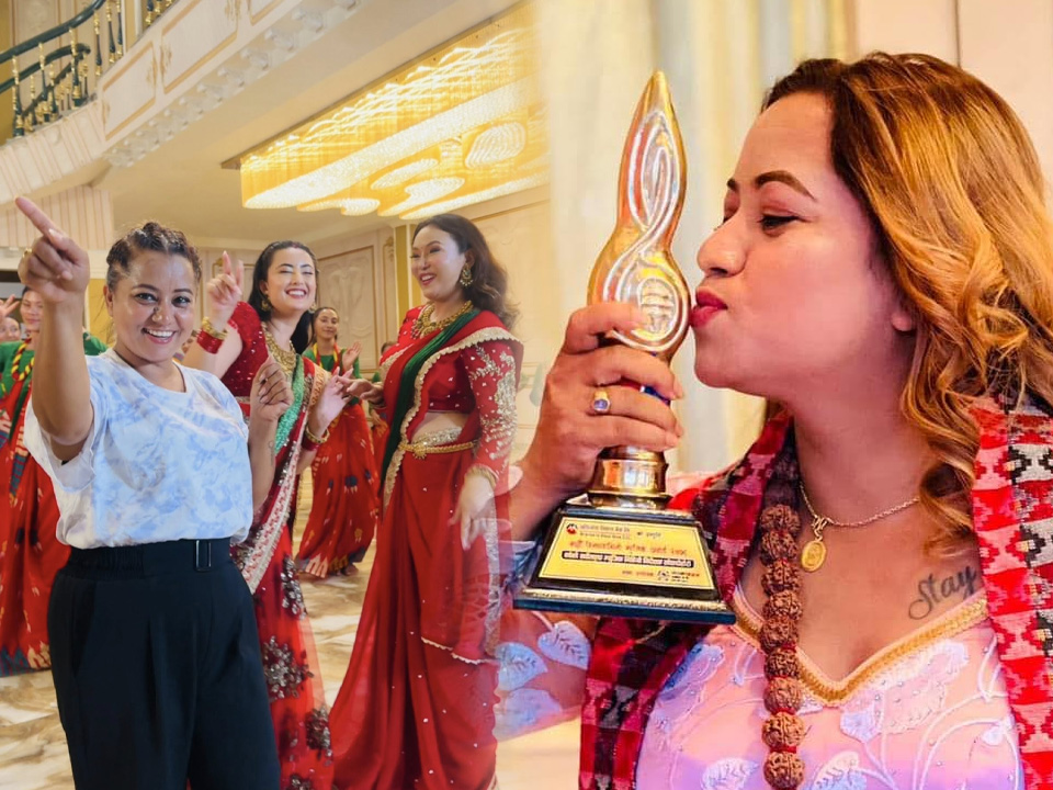 सुपरहिट गीत निर्देशकबाट चलचित्र कोरियोग्राफरसम्म: स्मृति तिमिल्सिना ‘गुरुआमा’को प्रेरणादायी यात्रा
