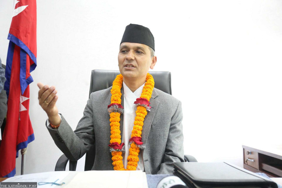 गृहमन्त्री अर्यालले ठूलो संख्यामा डिएसपि र एसपिहरुको सरुवा गरे