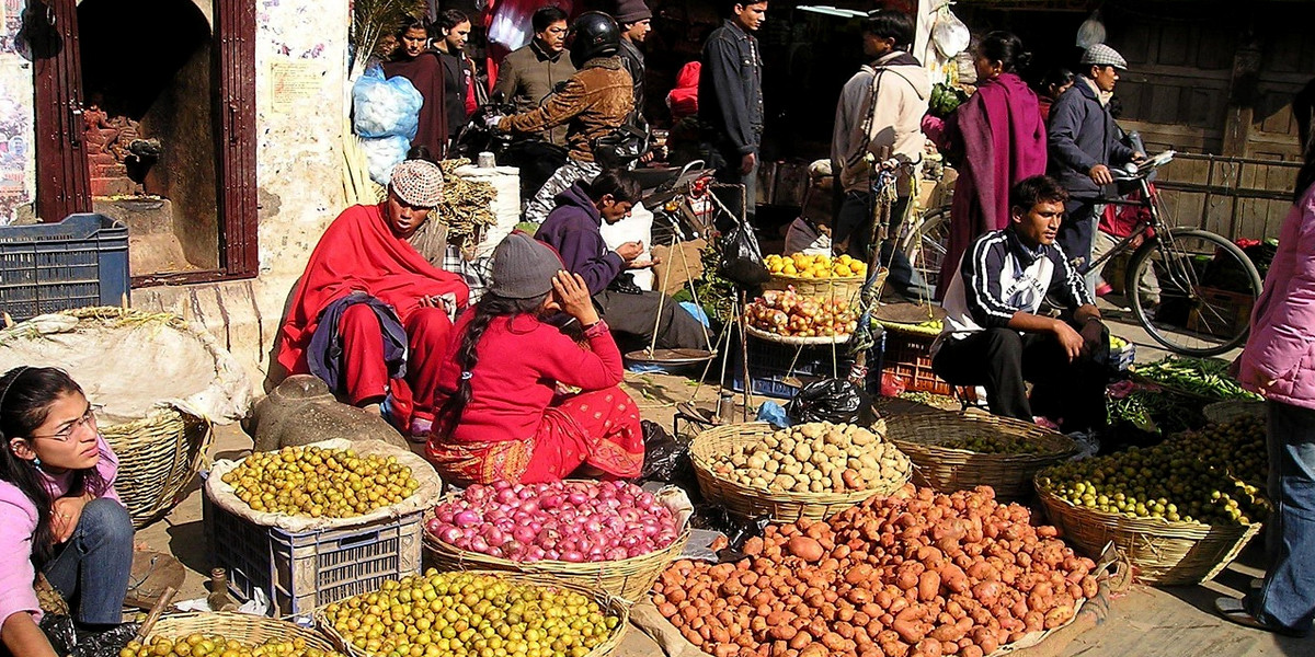 बजारमा खाद्यान्नको मूल्य स्थिर, तरकारी र लत्ताकपडामा सामान्य गिरावट र वृद्धि