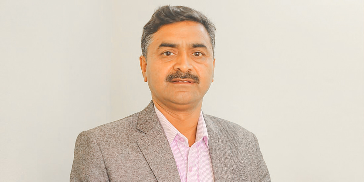 एमाले बैठकमा नेतृत्वको संकट, नेताहरू ओलीलाई एकपछि अर्को राजीनामा माग्दै