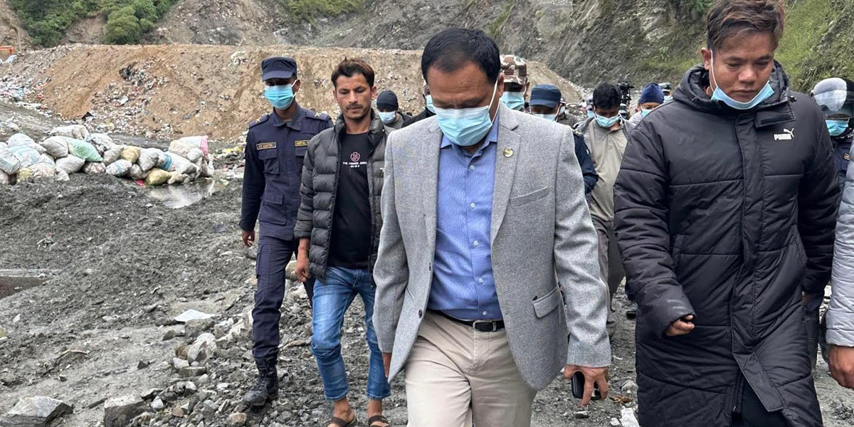 अन्तत कुलमान मैदानमै उत्रिएपछि बञ्चरेडाँडाको अवरोध खुल्यो, १५ दिनभित्र माग सम्बोधन गर्ने प्रतिबद्धता