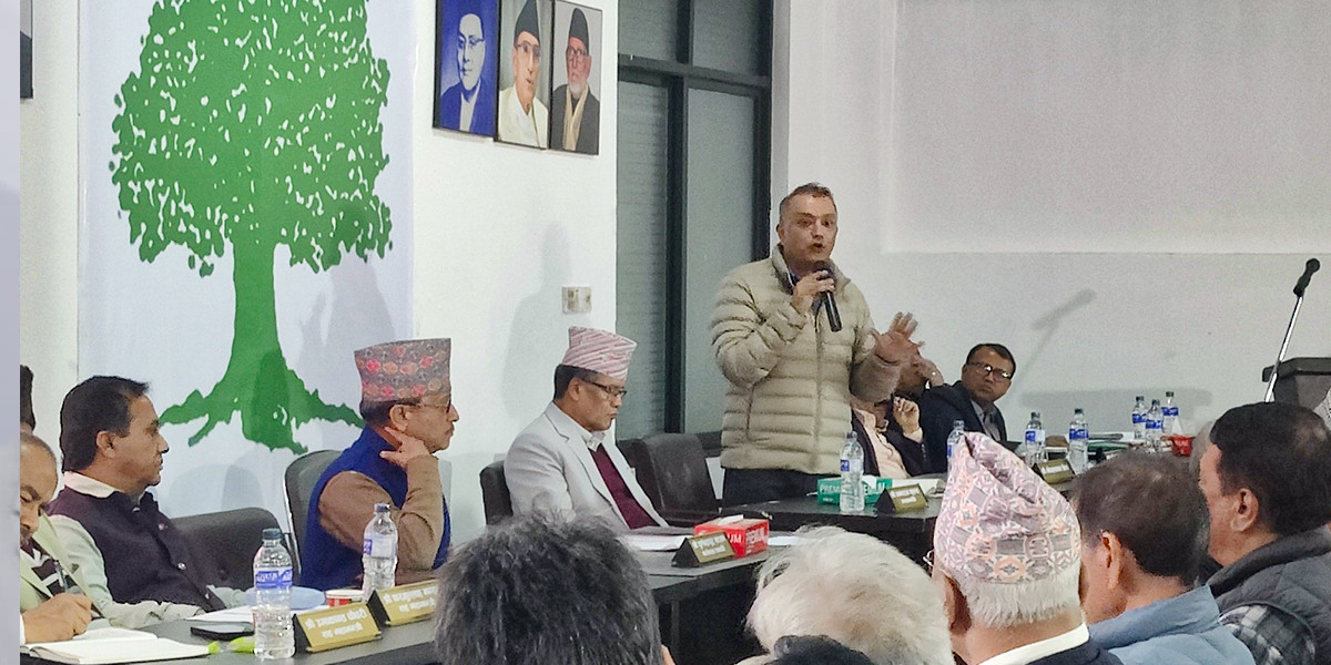 विवादकै बीच गगन थापाले पेस गरे कांग्रेस महाधिवेशन तालिका