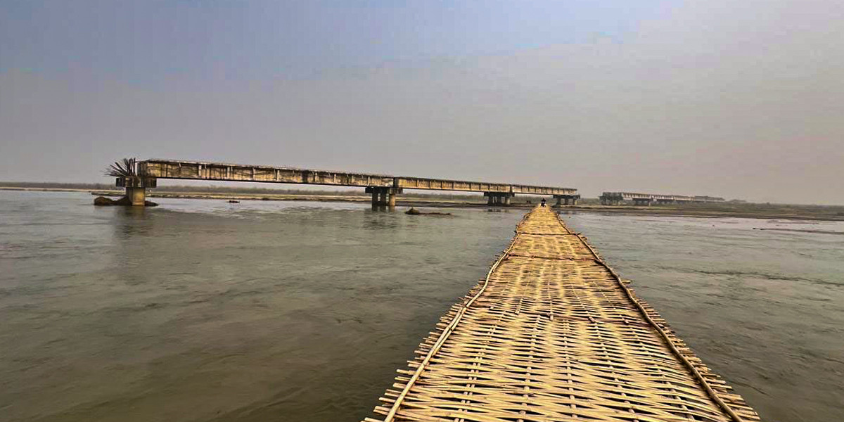 कुलमान घिसिङको निर्देशनपछि १४ वर्षदेखि अलपत्र झापाको कन्काई पुलको ठेक्का तोडियो