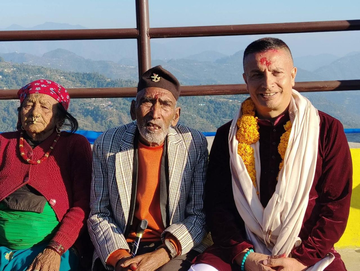 आइजीपी दानबहादुर भोटे दमाइ भेट्ने बित्तिकै रोए,पुगे गाउँ
