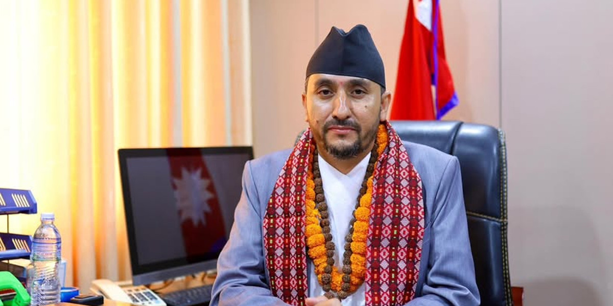 रास्वपाबाट चुनाव लड्न मन्त्री खरेलले पदबाट राजीनामा दिदै