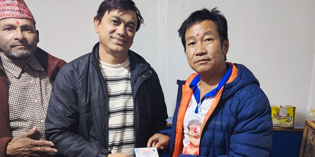 रास्वपाका पूर्वसांसद ढाकाकुमार श्रेष्ठ श्रम संस्कृति पार्टीमा प्रवेश