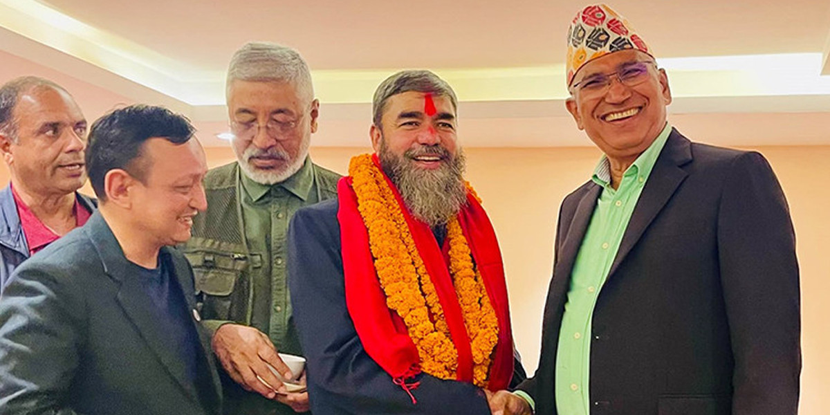 विनोद पहाडी नेकपा एमालेमा प्रवेश, विष्णु पौडेलद्वारा स्वागत