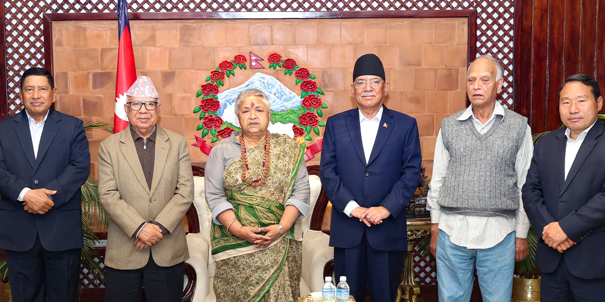 निर्वाचन सफलतापछि प्रधानमन्त्री कार्की र नेकपा नेताबीच कृतज्ञता आदानप्रदान