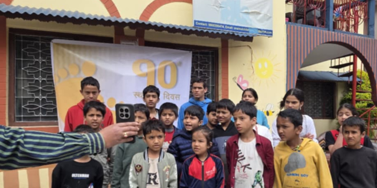 होटल पौवाको १० औँ स्थापना दिवस:पौवा होटल काठमाडौँले बाल विकास गृहमा खुवायो खाना