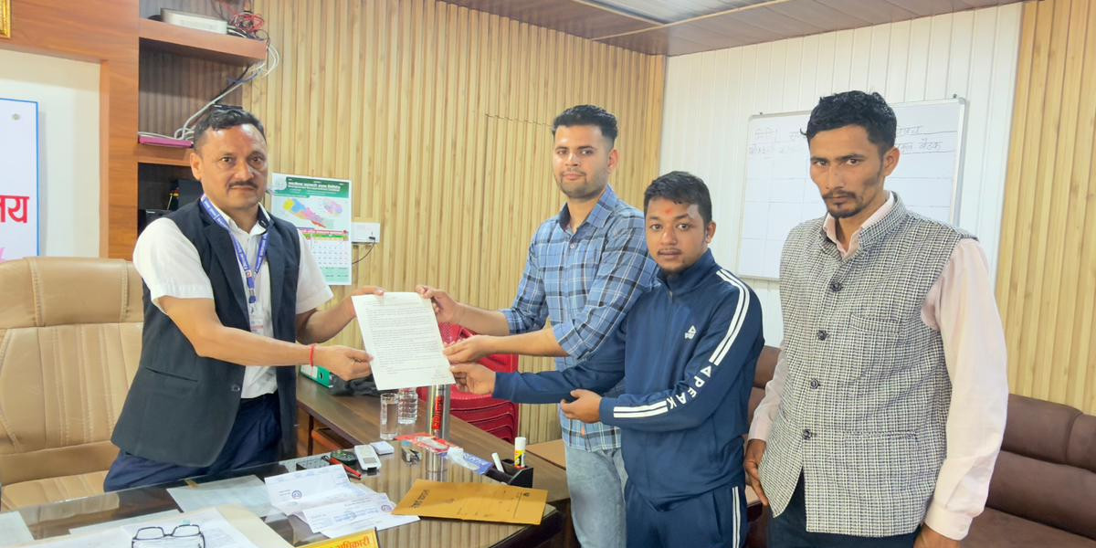 धनगढीमा ‘नाइट इकोनोमी’ विस्तारको माग, रास्वपा युवाद्वारा ज्ञापन पेश