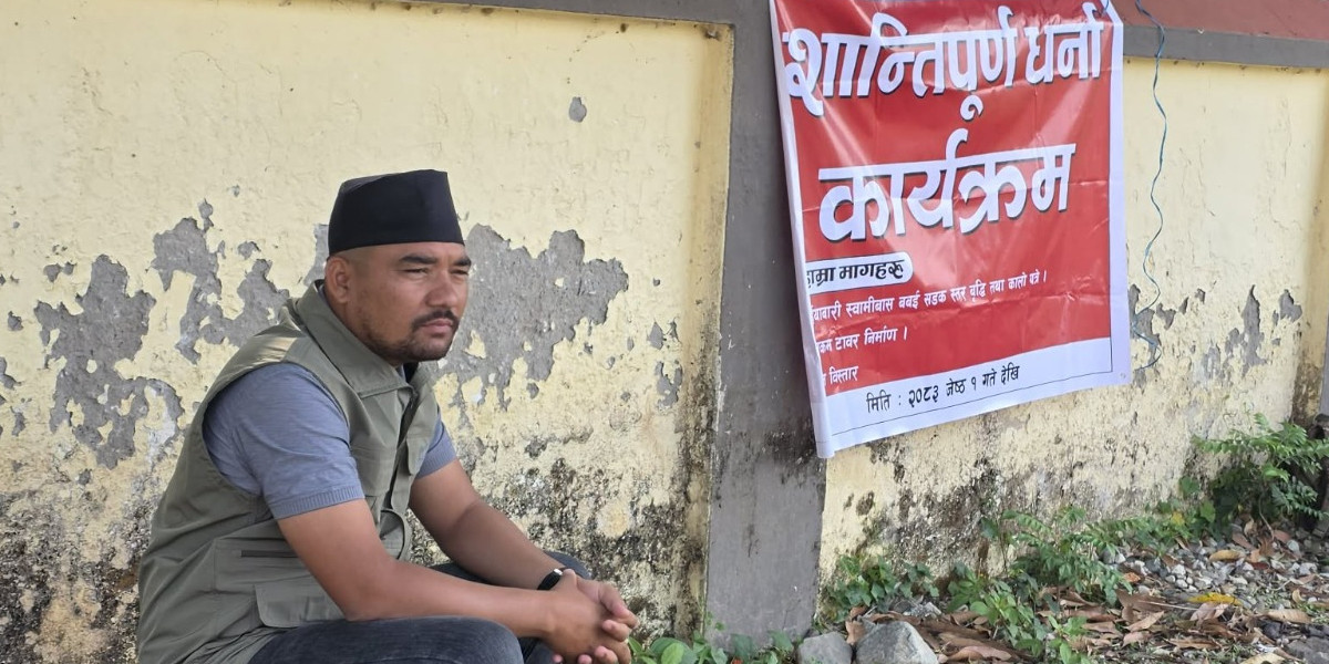 विकास बजेट माग्दै वडाध्यक्ष मुख्यमन्त्री कार्यालयमा धर्ना