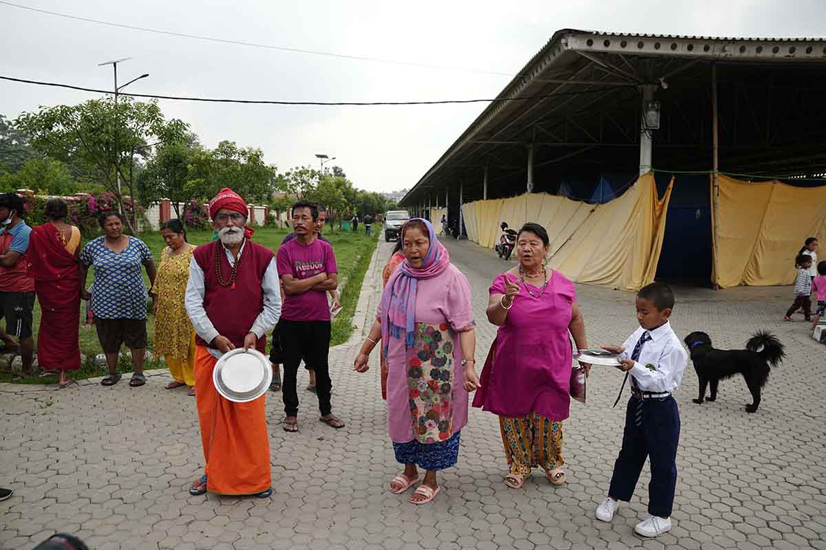 सुकुमवासीलाई होल्डिङ सेन्टर खाली गर्न थप एक हप्ता म्याद थपियो (सूचनासहित)