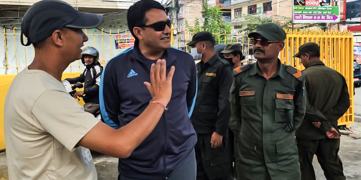 मूल्य घटेपछि पेट्रोल पम्प बन्द गर्ने चर्चाबीच गोकर्णेश्वरमा नगर प्रमुखको स्थलगत निरीक्षण