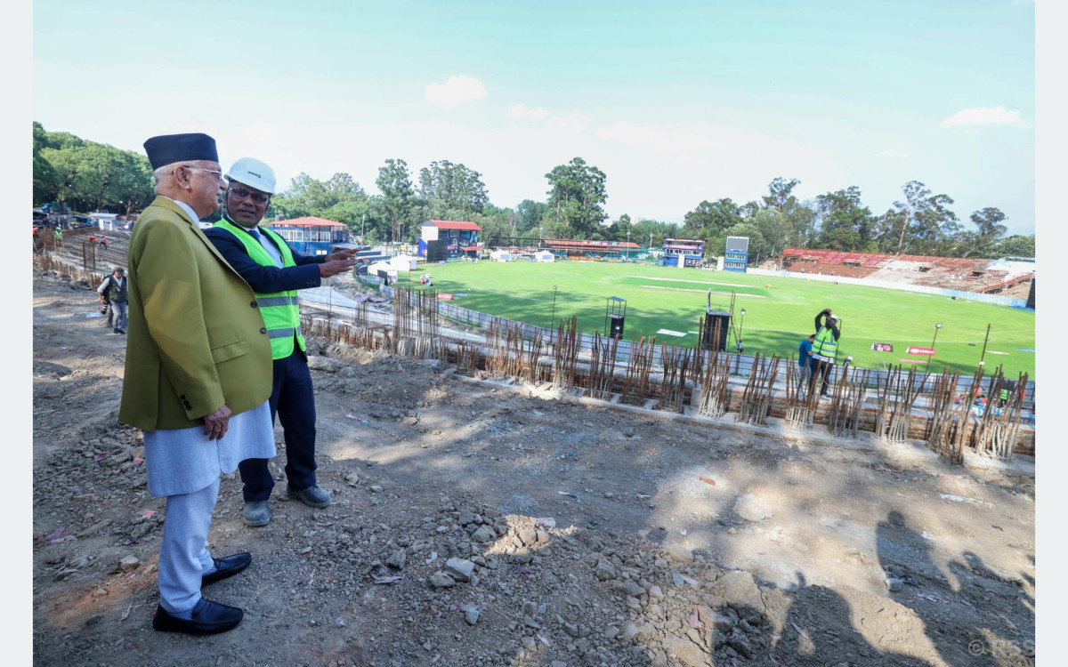 प्रधानमन्त्रीबाट निर्माणाधीन त्रिभुवन विश्वविद्यालय क्रिकेट मैदानको निरीक्षण