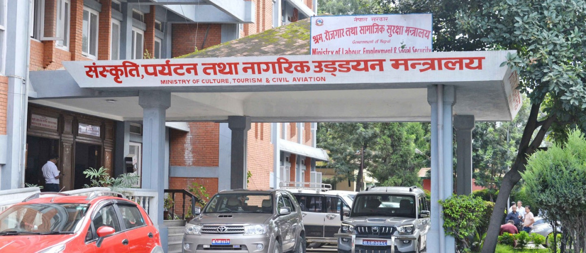 अलपत्र परेकाविमानस्थल  फिल्म सुटिङका लागि दिइने गरी हवाइ नीति आउँदै